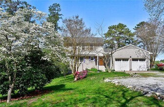 718 Mimosa Rd in Portsmouth, VA - Building Photo - Building Photo