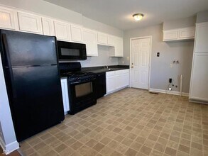 5541 E 40th St in Indianapolis, IN - Building Photo - Building Photo