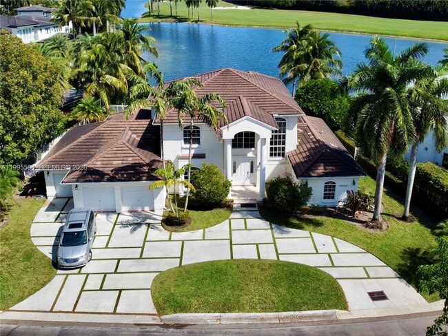 property at 5023 NW 94th Doral Pl