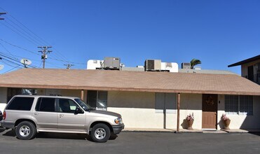 827 Paulin Ave in Calexico, CA - Building Photo - Building Photo