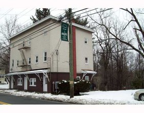 53 N Montgomery St in Walden, NY - Building Photo - Building Photo