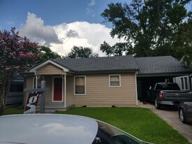 113 Thelma Dr in Lafayette, LA - Building Photo