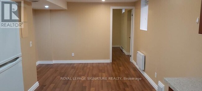 60 Hazelmere Dr in Richmond Hill, ON - Building Photo - Building Photo