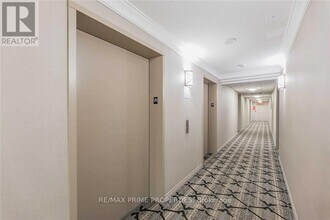8-1108 Pemberton Ave in Toronto, ON - Building Photo - Building Photo