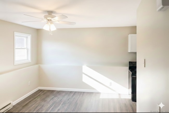 286 Newridge Ave, Unit 286 in Waterbury, CT - Foto de edificio - Building Photo