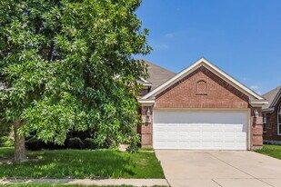 10004 Chadbourne Rd in Fort Worth, TX - Building Photo