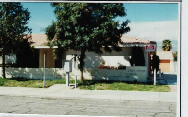 34585 Vaquero Rd in Cathedral City, CA - Building Photo