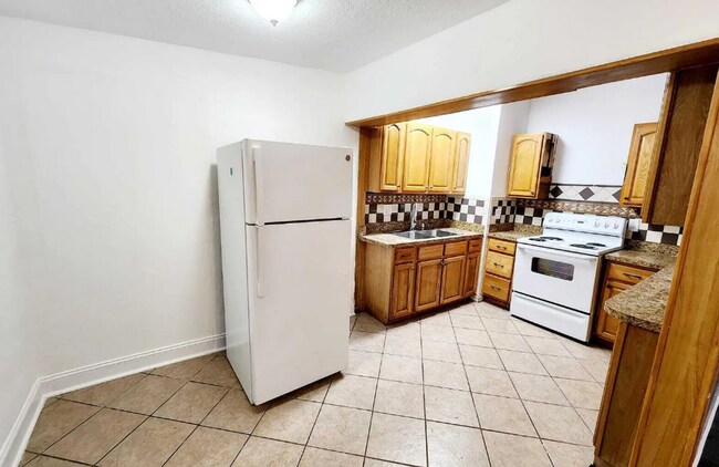 property at 3603 Ardisia Rd