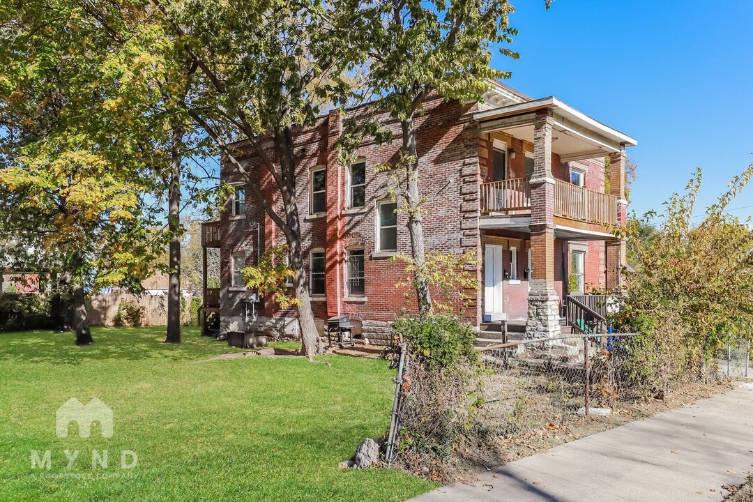 2018 E 30th St in Kansas City, MO - Building Photo