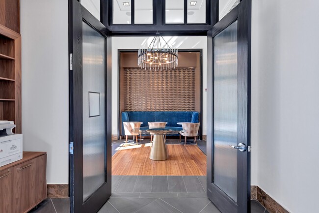 The Gramercy in Arlington, VA - Foto de edificio - Building Photo