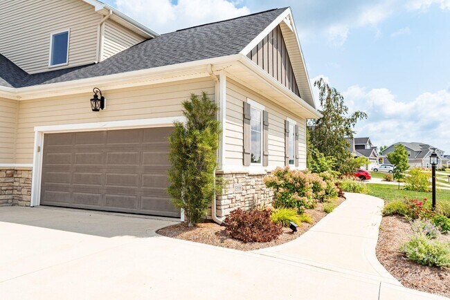 13558 Paperbark Trail in Fort Wayne, IN - Building Photo - Building Photo