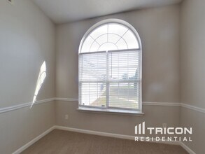 40 Adams Dr in Covington, GA - Building Photo - Building Photo