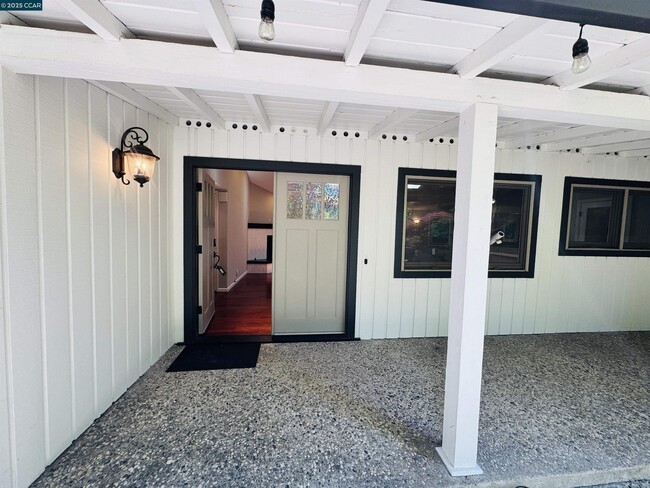 1 Kirkcrest Ct in Alamo, CA - Building Photo - Building Photo