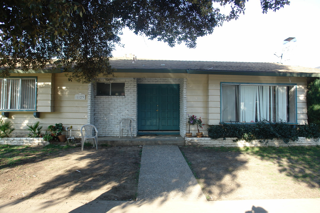 1123 Starbird Cor in San Jose, CA - Building Photo