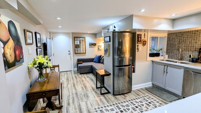 property at 23 Howland Rd