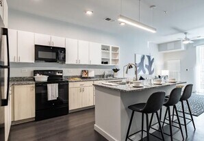 750 Avondale Creek Dr. in Decatur, GA - Building Photo