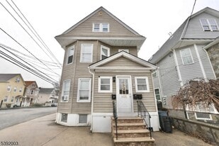 466 Cortlandt St in Belleville, NJ - Building Photo