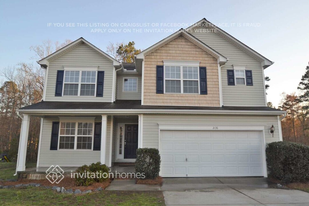 2136 Mallard Pointe Dr in Kannapolis, NC - Building Photo