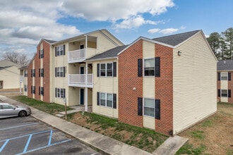 Regency at Longhill in Williamsburg, VA - Building Photo - Building Photo