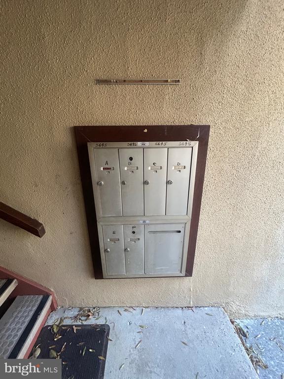 5645 Harpers Farm Rd in Columbia, MD - Building Photo - Building Photo