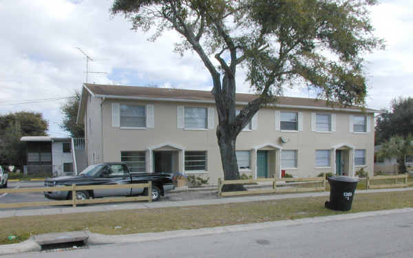 1287 Pierce St in Clearwater, FL - Foto de edificio - Building Photo