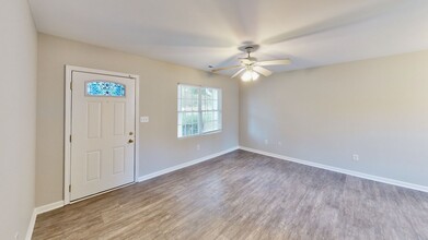 629 Kingville Dr in Charlotte, NC - Building Photo - Building Photo