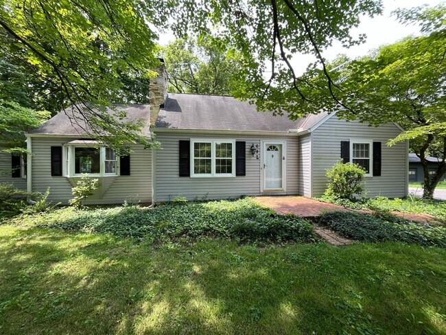 697 Rosehill Rd in Reynoldsburg, OH - Building Photo - Building Photo