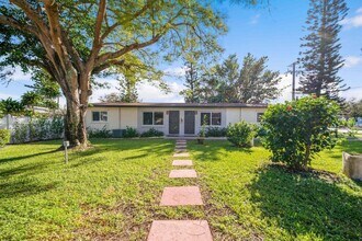 1201 NE 2nd Ave in Delray Beach, FL - Foto de edificio - Building Photo