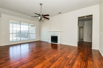 2825 Clearmeadow Dr in Mesquite, TX - Building Photo - Building Photo