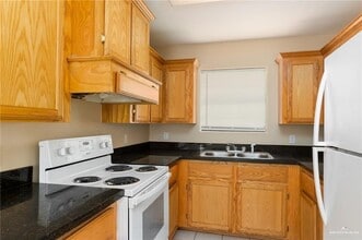 200 E R.c. Champion St in Progreso, TX - Building Photo - Building Photo