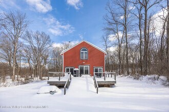 2022 Co Rte 8 in Elizaville, NY - Building Photo - Building Photo