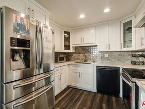 321 S San Vicente Blvd, Unit 905 in Los Angeles, CA - Building Photo - Building Photo