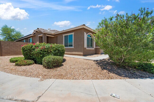 3712 S 64th Ave in Phoenix, AZ - Building Photo - Building Photo