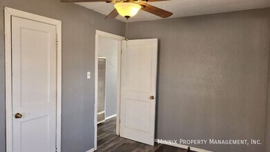4613 32nd St in Lubbock, TX - Building Photo - Building Photo