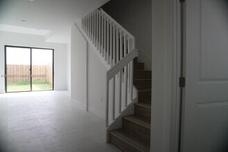 1280 N Flagler Ave in Homestead, FL - Building Photo - Building Photo