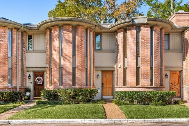 6453 Bayou Glen Rd in Houston, TX - Building Photo - Building Photo