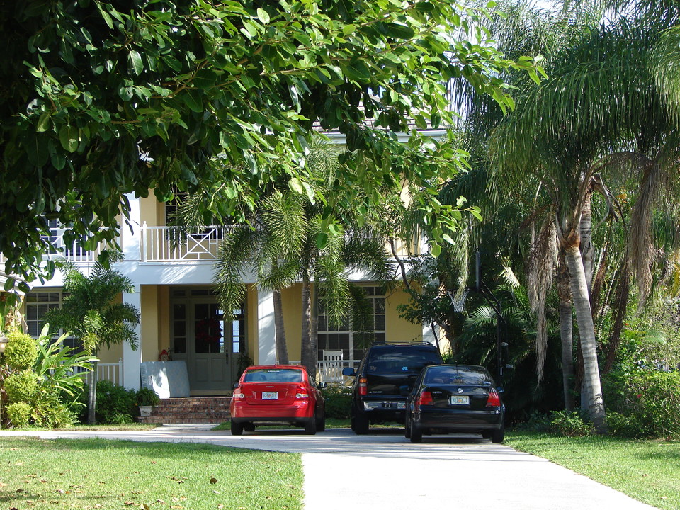 18844 Point Dr in Jupiter, FL - Building Photo