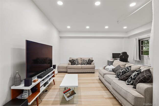 140 N Broadway in Irvington, NY - Building Photo - Building Photo