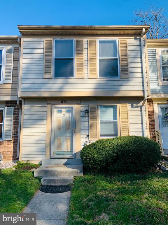 property at 30 Valleyside Ct