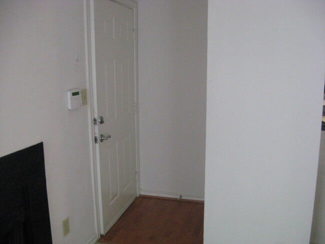 12155 Penderview Terrace in Fairfax, VA - Building Photo - Building Photo