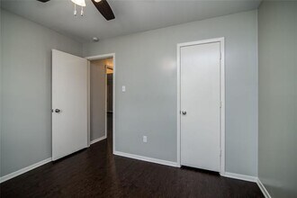 709 Parkview Dr in Burleson, TX - Building Photo - Building Photo