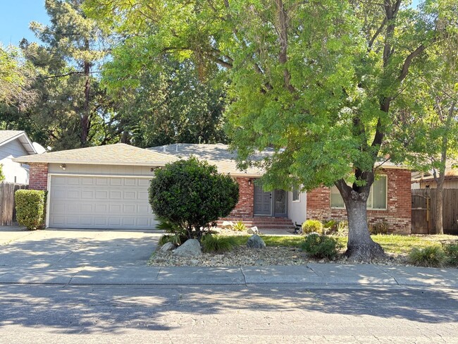 property at 3517 W Creek Dr
