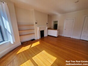 429 Marlborough St, Unit 3B in Boston, MA - Building Photo - Building Photo