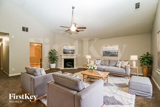 7046 Setters Way in Stonecrest, GA - Foto de edificio - Building Photo