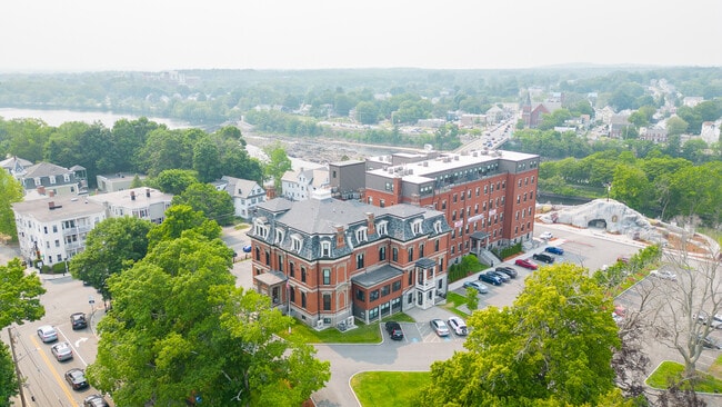 The Suites in the Ayer Mansion