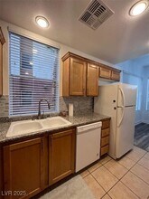 75 E Agate Ave in Las Vegas, NV - Building Photo - Building Photo