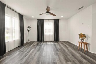 3519 Canada Dr in Dallas, TX - Building Photo - Building Photo