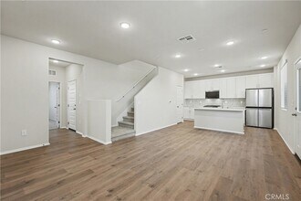 28506 Via Priorat in Temecula, CA - Building Photo - Building Photo