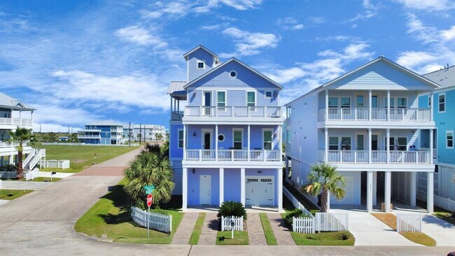 3803 Neptune in Galveston, TX - Building Photo - Building Photo
