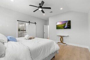 2420 Briley St in Houston, TX - Building Photo